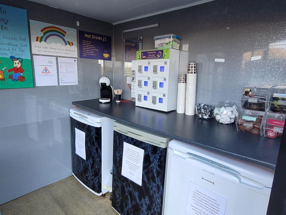 1 Glamping Tent With Kitchen & Electric On Small Family Campsite, No Bedding Supplied ناربيرث المظهر الخارجي الصورة